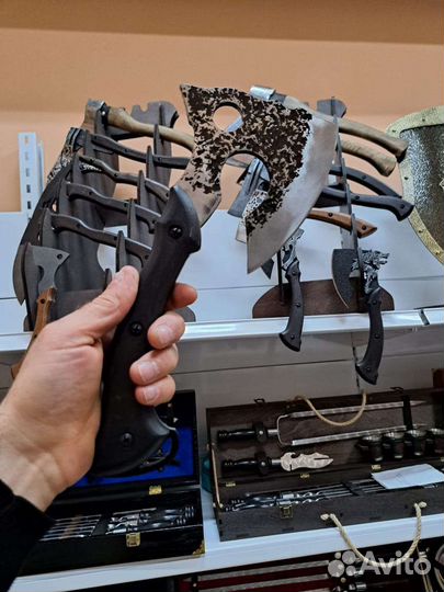 Топор кованный