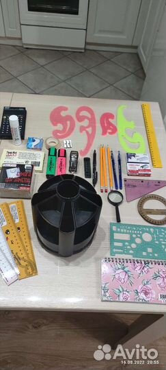 Подставка для канцелярии с наполнением