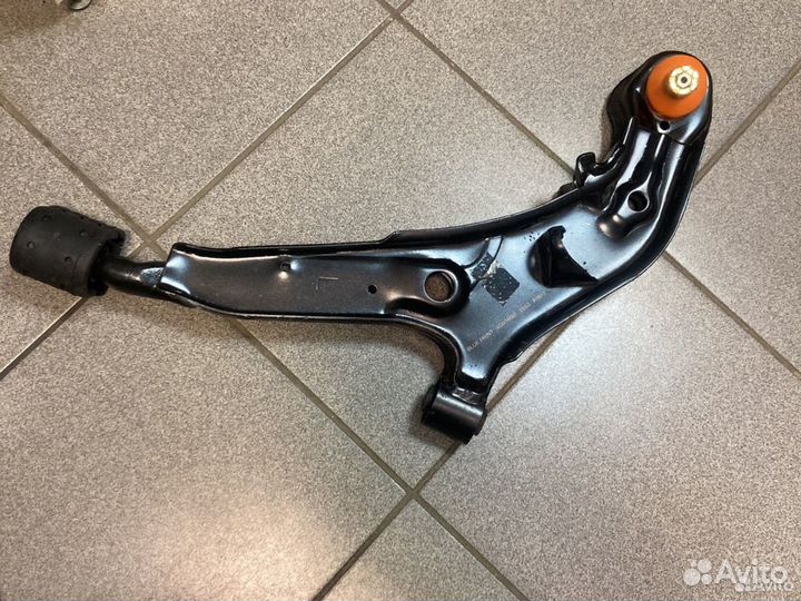 Рычаг подвески левый nissan maxima, cefiro A32