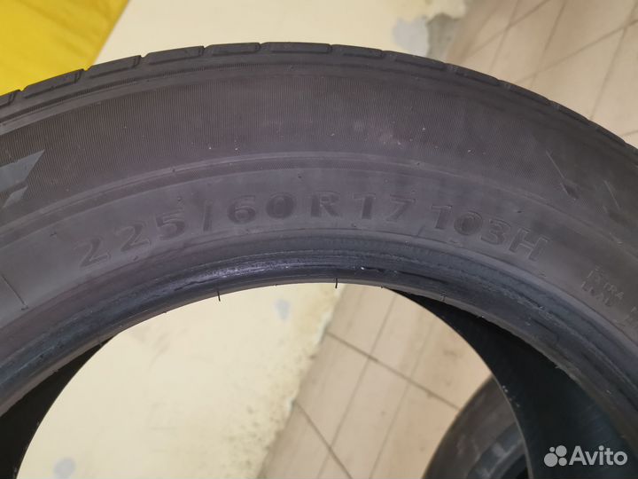 Kumho Crugen Premium KL33 225/60 R17