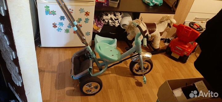 Велосипед с родительской ручкой