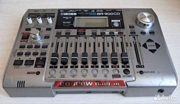 Boss BR-900CD цифровая портастудия