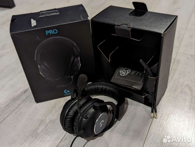 Игровые наушники гарнитура Logitech G Pro