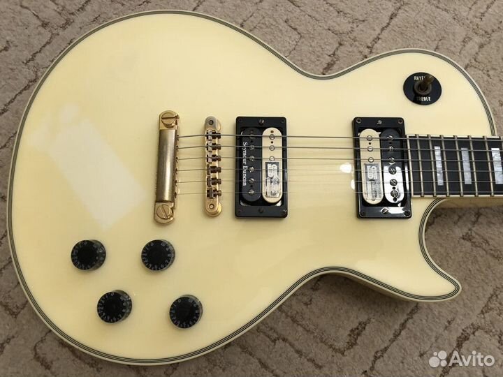 Электрогитара