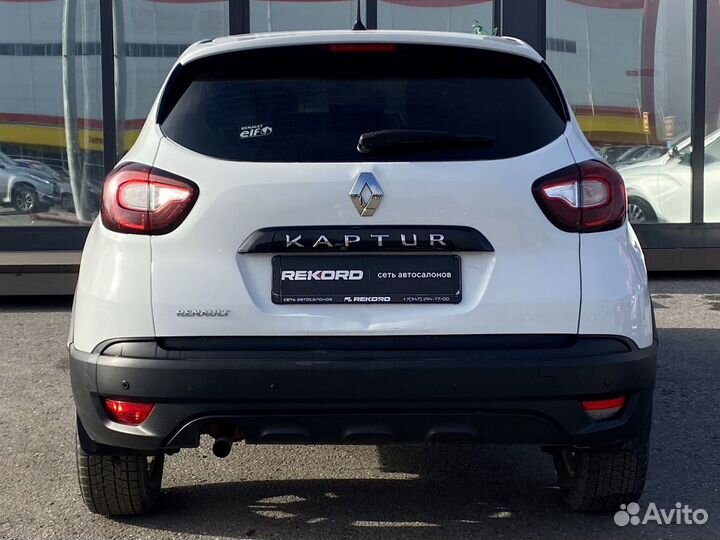 Renault Kaptur 1.6 CVT, 2018, 106 140 км