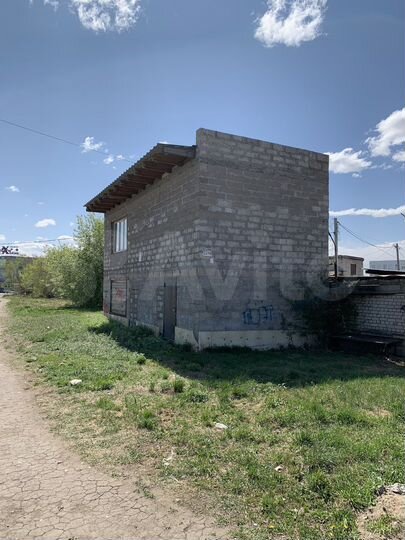 Гараж, > 30 м²