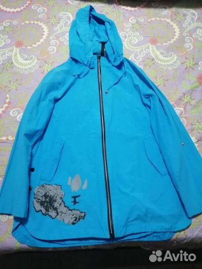 Продам ветровку для девочки 12-13 лет