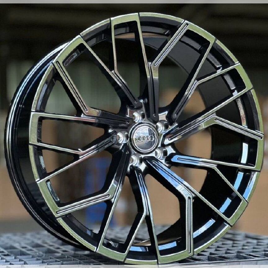 Литые диски Audi 10×R22 5×112