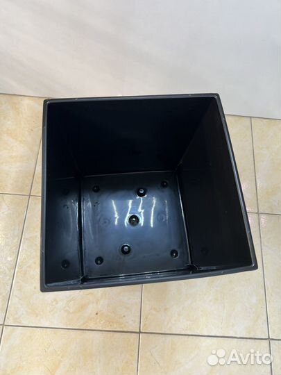 Кашпо для цветов напольное