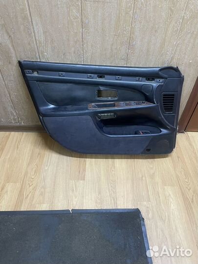 Обшивка двери Audi A8 D2 пл4D1867105EM