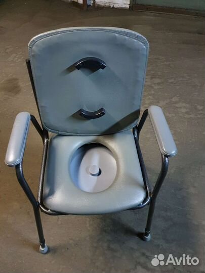 Стул санитарный