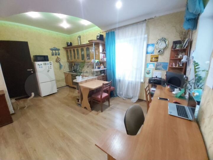 3-к. квартира, 60 м², 2/2 эт.