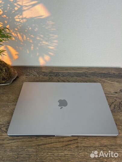 MacBook Pro 16 м1 16gb 512gb 22 цикла