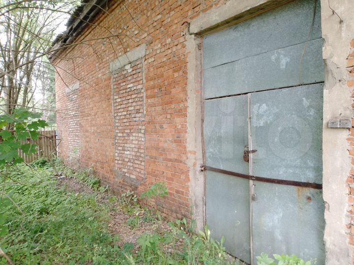 Свободного назначения, 900 м²