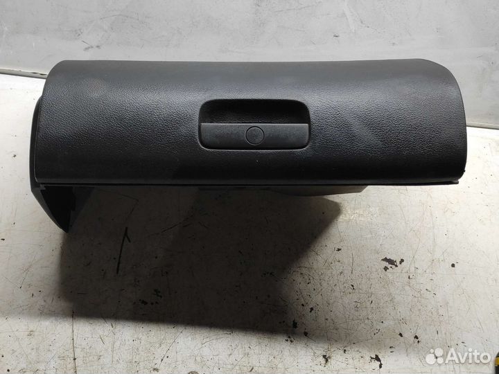 Бардачок Skoda Octavia Tour