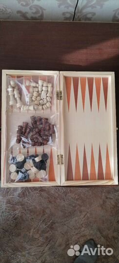 Шахматы нарды шашки 3 в 1