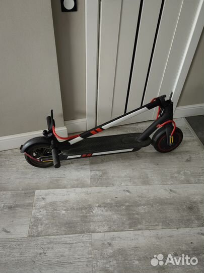 Электро самокат Xiaomi Mi Electric Scooter 365 pro