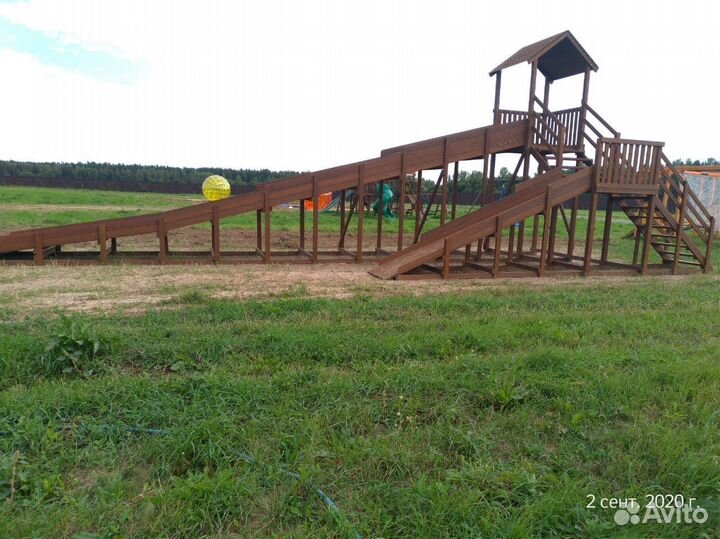 Зимняя горка, деревянная горка