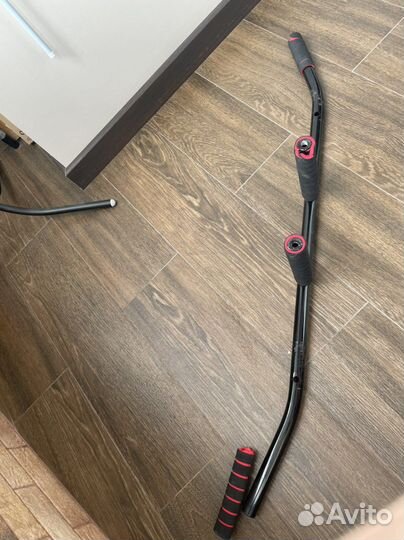 Турник настенный