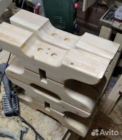 Столы и стулья