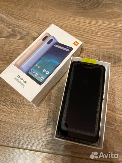 Xiaomi Mi A2 Lite Android One, 3/32 ГБ