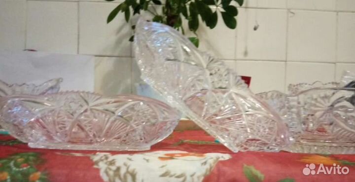 Хрустальная вазочка