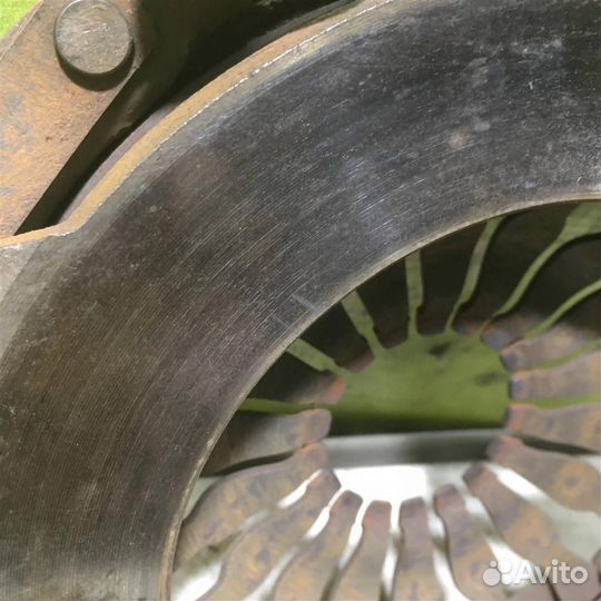 Корзина сцепления Рено Меган 2