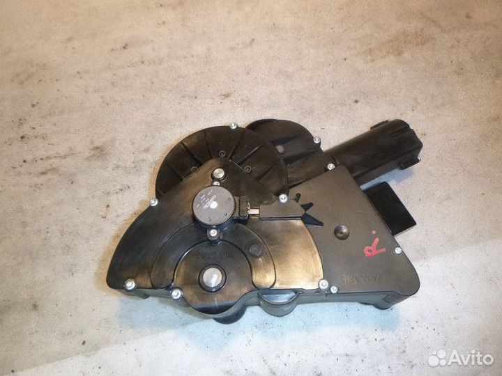 Моторчик привода двери багажника audi A8 D3 2002