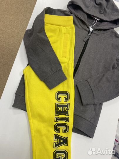 Костюм комплект для мальчика 128 новый