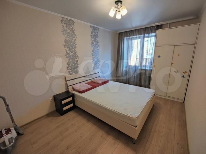 2-к. квартира, 64 м², 7/17 эт.