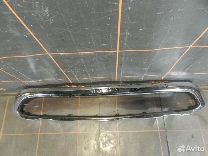 Накладка бампера переднего-Mercedes-Benz GLC X253