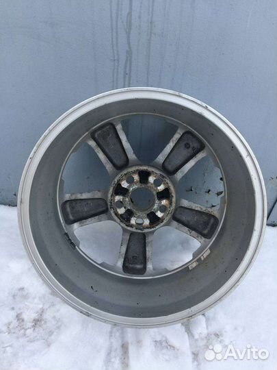 Оригинальный литой диск Lexus Toyota R18