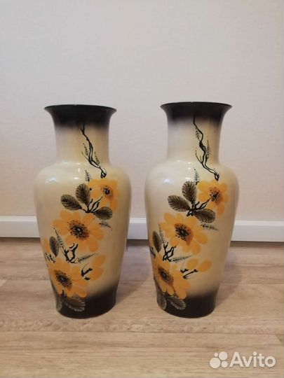 Ваза напольная большая две