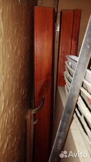 Дверь входная деревянная