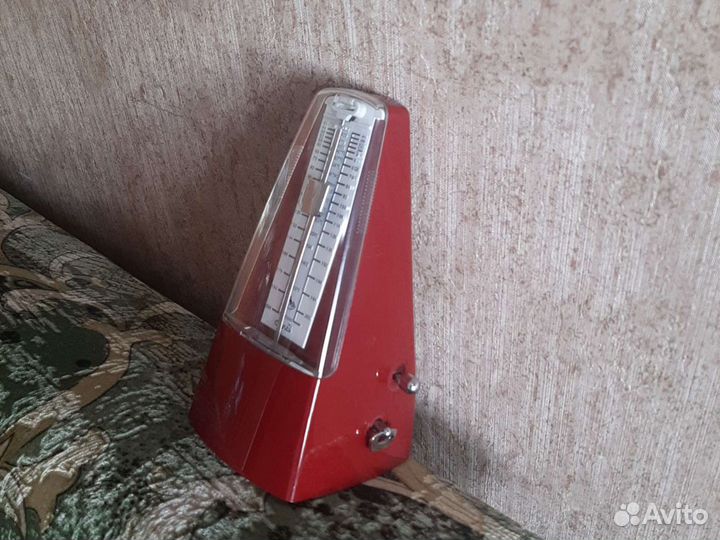 Метроном механический