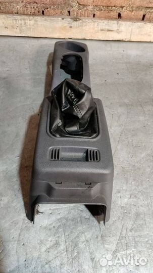 Консоль салона (центральная часть) Ford