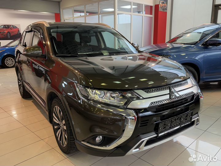 Mitsubishi Outlander 2.0 CVT, 2020, 41 800 км