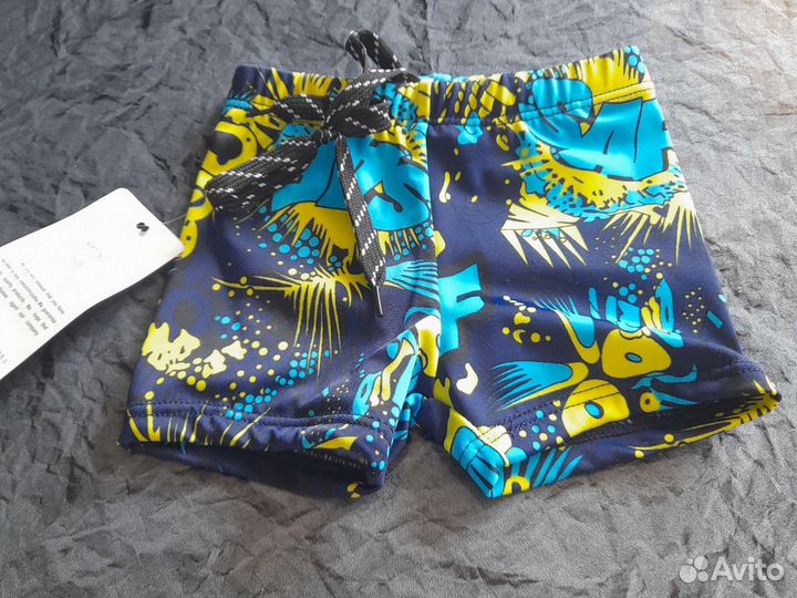 Плавки, шорты для плавания 28 размер