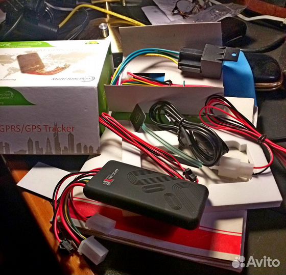 Автомобильный трекер sim-карта GPS