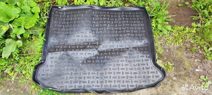 Коврик в багажник volvo xc60