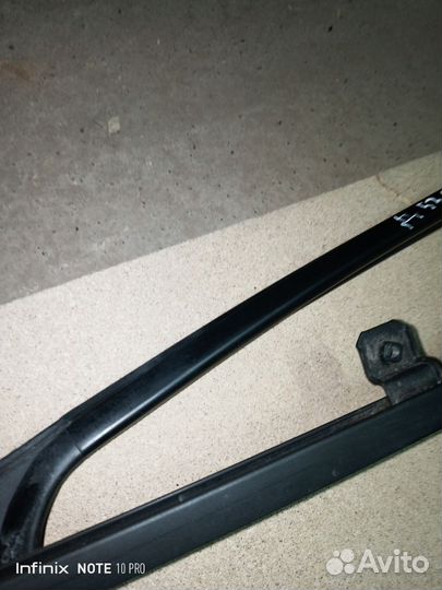 Направляющие стекла двери Гетц Оригинал Б/У