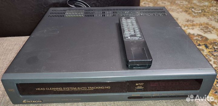 Видеомагнитофон Hitachi VT-M727E