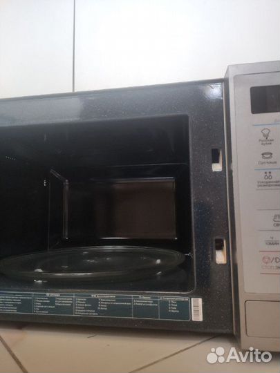 Микроволновая печь Samsung ME83KRS