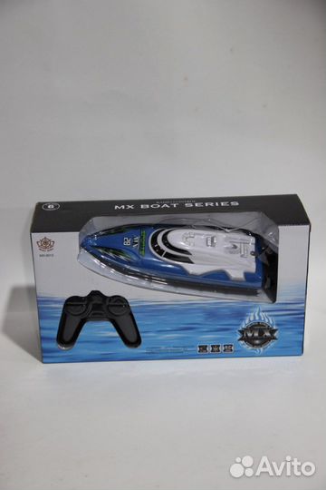 Игрушка катер на радиоуправлении