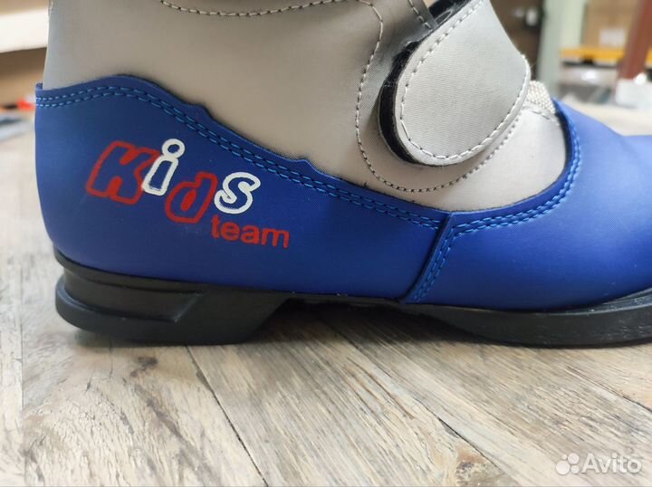 Лыжные ботинки 35 размер