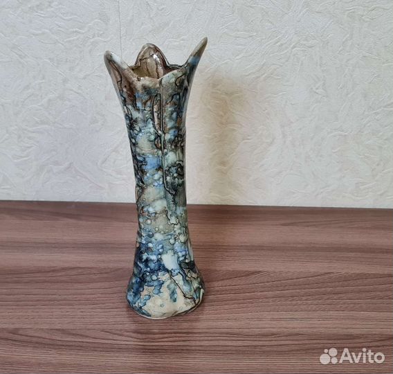 Керамическая вазочка