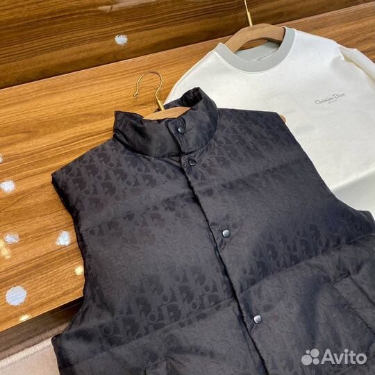Жилет Cristian Dior