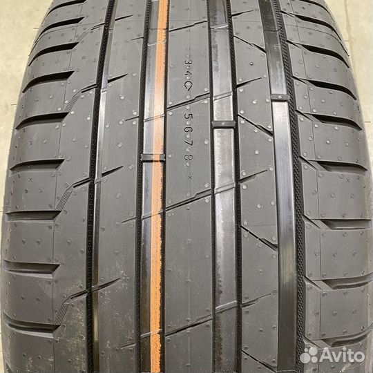 Ikon Tyres Autograph Ultra 2 SUV 235/55 R20 102Y