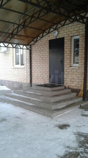 Коттедж 194 м² на участке 6 сот.