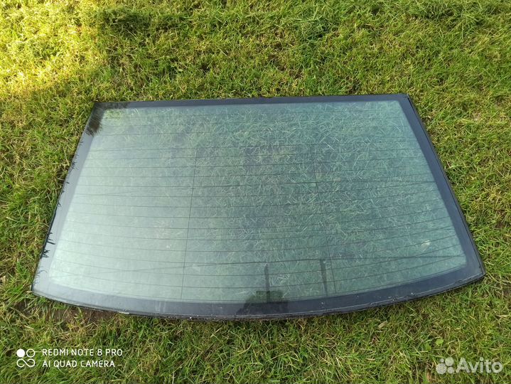 Заднее стекло volkswagen венто